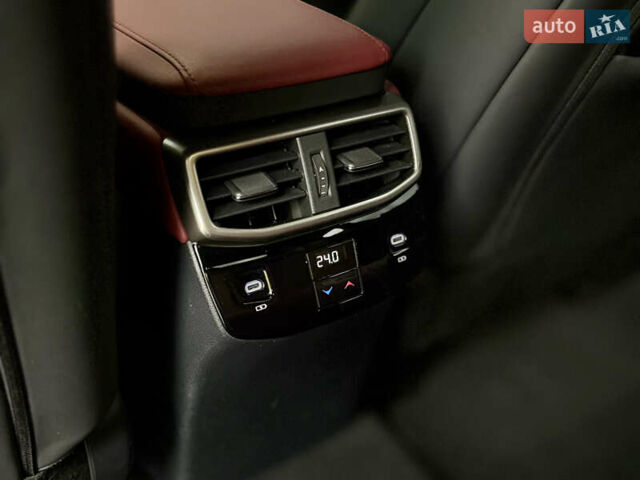 Серый Лексус РХ, объемом двигателя 2.4 л и пробегом 62 тыс. км за 67500 $, фото 18 на Automoto.ua