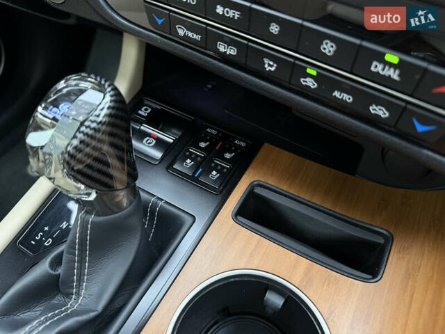 Серый Лексус РХ, объемом двигателя 3.46 л и пробегом 18 тыс. км за 53000 $, фото 23 на Automoto.ua