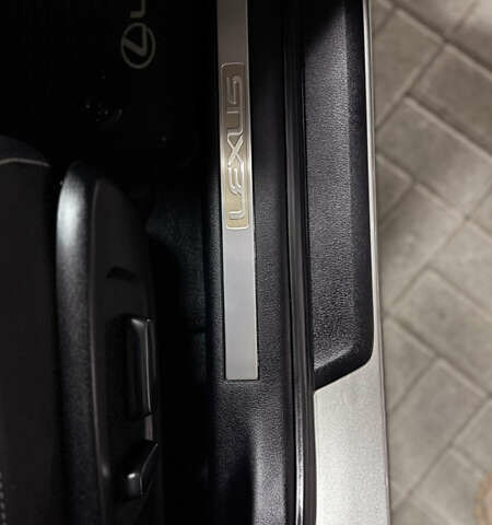 Серый Лексус РХ, объемом двигателя 3.46 л и пробегом 17 тыс. км за 57000 $, фото 12 на Automoto.ua