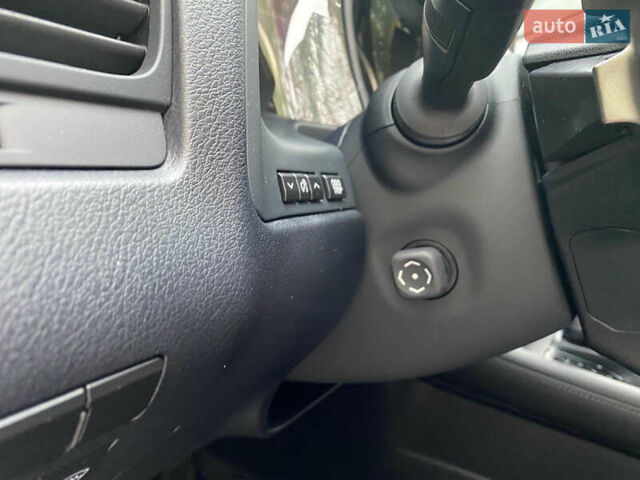 Сірий Лексус РХ, об'ємом двигуна 2 л та пробігом 27 тис. км за 49500 $, фото 15 на Automoto.ua