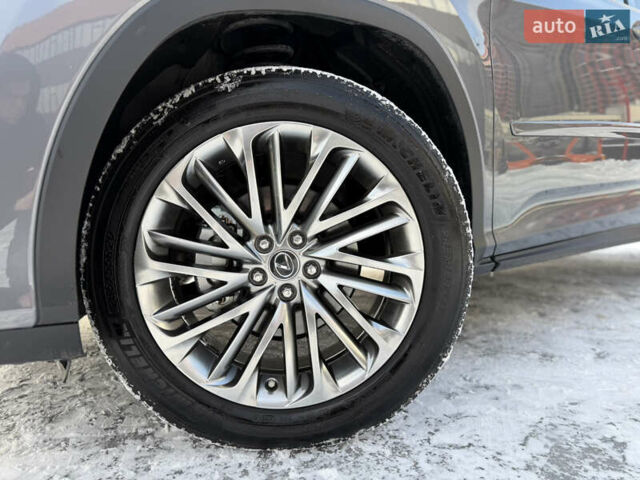 Серый Лексус РХ, объемом двигателя 3.5 л и пробегом 25 тыс. км за 46990 $, фото 6 на Automoto.ua