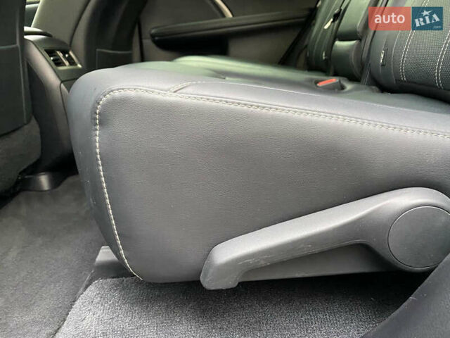 Сірий Лексус РХ, об'ємом двигуна 2 л та пробігом 27 тис. км за 49500 $, фото 18 на Automoto.ua