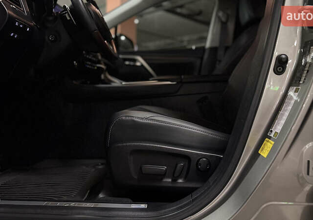 Серый Лексус РХ, объемом двигателя 3.46 л и пробегом 17 тыс. км за 57000 $, фото 34 на Automoto.ua