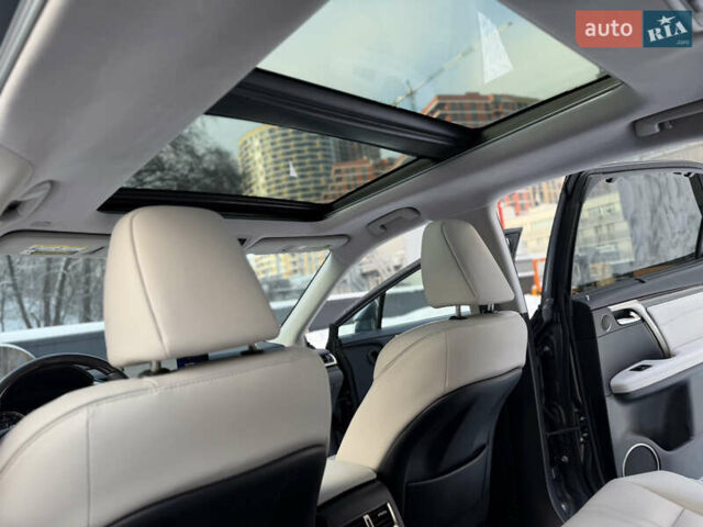 Серый Лексус РХ, объемом двигателя 3.5 л и пробегом 25 тыс. км за 46990 $, фото 70 на Automoto.ua