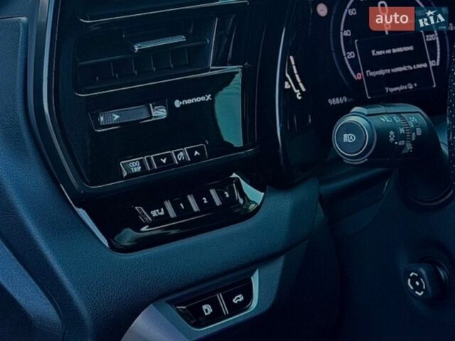 Сірий Лексус РХ, об'ємом двигуна 2.4 л та пробігом 98 тис. км за 65800 $, фото 15 на Automoto.ua