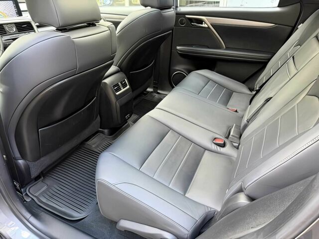 Серый Лексус РХ, объемом двигателя 3.5 л и пробегом 22 тыс. км за 22100 $, фото 14 на Automoto.ua