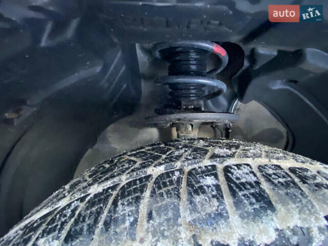 Серый Лексус РХ, объемом двигателя 2 л и пробегом 27 тыс. км за 48900 $, фото 10 на Automoto.ua