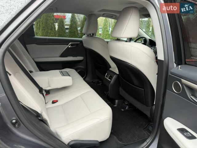 Серый Лексус РХ, объемом двигателя 3.5 л и пробегом 45 тыс. км за 44999 $, фото 27 на Automoto.ua