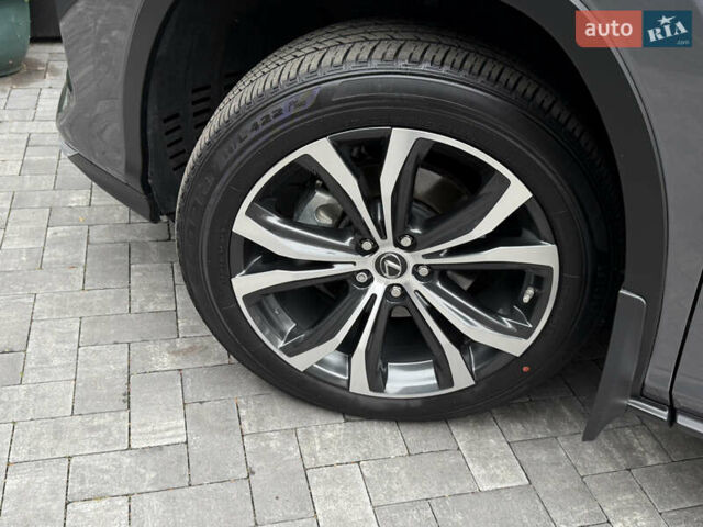 Серый Лексус РХ, объемом двигателя 3.46 л и пробегом 18 тыс. км за 53000 $, фото 49 на Automoto.ua