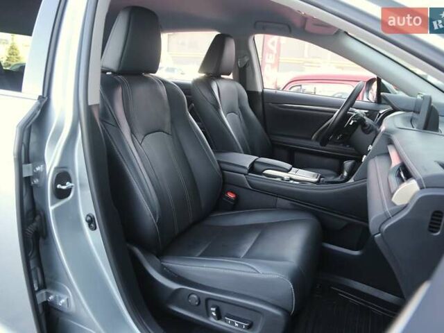 Серый Лексус РХ, объемом двигателя 2 л и пробегом 21 тыс. км за 54000 $, фото 9 на Automoto.ua