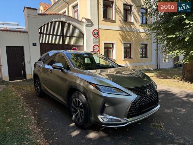 Серый Лексус РХ, объемом двигателя 2 л и пробегом 34 тыс. км за 53900 $, фото 7 на Automoto.ua
