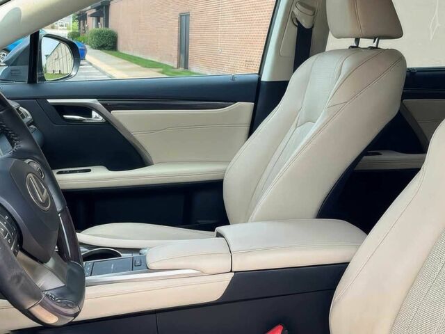 Сірий Лексус РХ, об'ємом двигуна 0 л та пробігом 36 тис. км за 37000 $, фото 7 на Automoto.ua