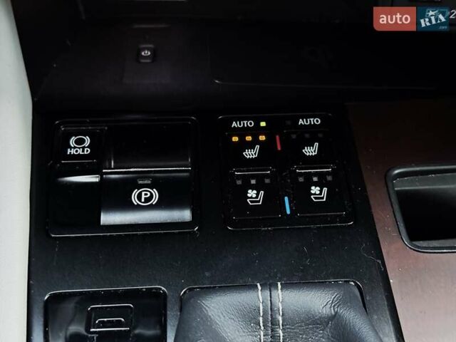 Сірий Лексус РХ, об'ємом двигуна 3.5 л та пробігом 48 тис. км за 55999 $, фото 46 на Automoto.ua