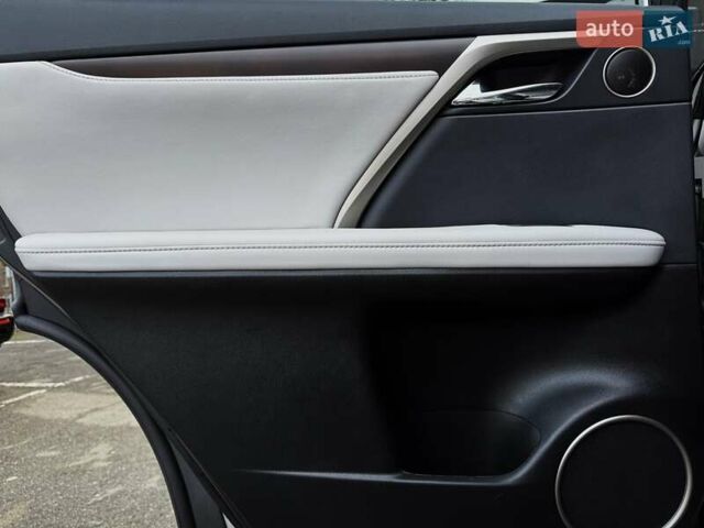 Серый Лексус РХ, объемом двигателя 3.5 л и пробегом 47 тыс. км за 57700 $, фото 31 на Automoto.ua