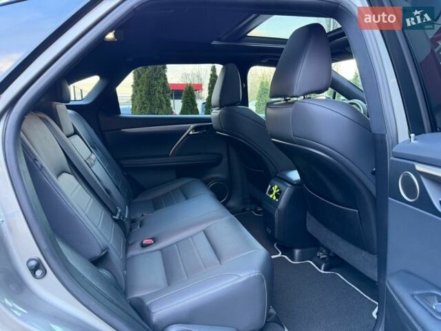 Сірий Лексус РХ, об'ємом двигуна 3.5 л та пробігом 66 тис. км за 54500 $, фото 32 на Automoto.ua