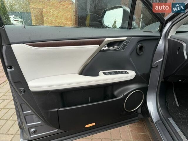 Серый Лексус РХ, объемом двигателя 3.5 л и пробегом 45 тыс. км за 44999 $, фото 22 на Automoto.ua