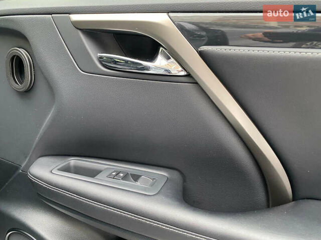Сірий Лексус РХ, об'ємом двигуна 2 л та пробігом 27 тис. км за 49500 $, фото 33 на Automoto.ua