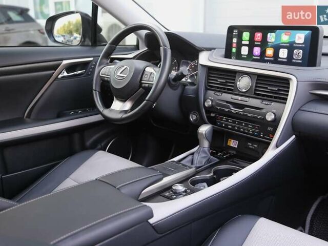 Лексус РХ 2022 в Киеве на Automoto.ua Серый Лексус РХ, объемом двигателя 3.46 л и пробегом 46 тыс. км за 55900 $, фото 12 на Automoto.ua