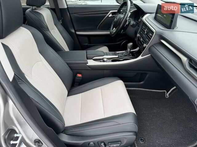 Серый Лексус РХ, объемом двигателя 3.46 л и пробегом 47 тыс. км за 53500 $, фото 20 на Automoto.ua