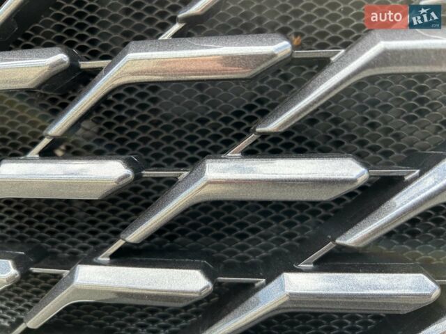 Сірий Лексус РХ, об'ємом двигуна 2 л та пробігом 26 тис. км за 50200 $, фото 5 на Automoto.ua