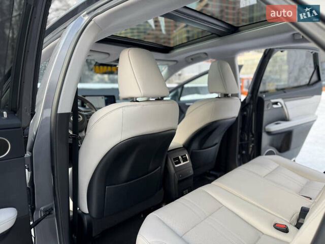 Серый Лексус РХ, объемом двигателя 3.5 л и пробегом 25 тыс. км за 46990 $, фото 65 на Automoto.ua