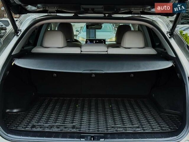 Сірий Лексус РХ, об'ємом двигуна 3.5 л та пробігом 48 тис. км за 56499 $, фото 26 на Automoto.ua