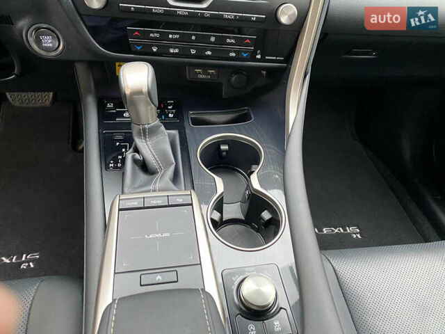 Сірий Лексус РХ, об'ємом двигуна 2 л та пробігом 27 тис. км за 49500 $, фото 8 на Automoto.ua