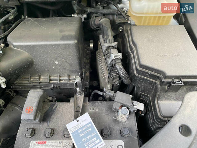 Серый Лексус РХ, объемом двигателя 2 л и пробегом 27 тыс. км за 48900 $, фото 38 на Automoto.ua