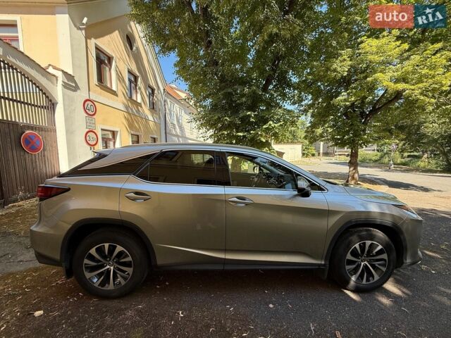 Серый Лексус РХ, объемом двигателя 2 л и пробегом 34 тыс. км за 53900 $, фото 6 на Automoto.ua