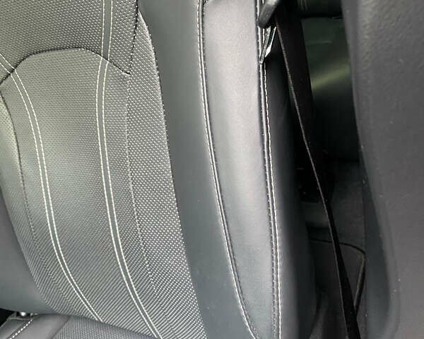 Сірий Лексус РХ, об'ємом двигуна 2 л та пробігом 27 тис. км за 49500 $, фото 22 на Automoto.ua