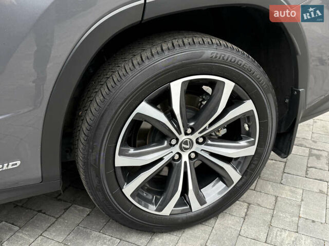 Серый Лексус РХ, объемом двигателя 3.46 л и пробегом 18 тыс. км за 53000 $, фото 50 на Automoto.ua