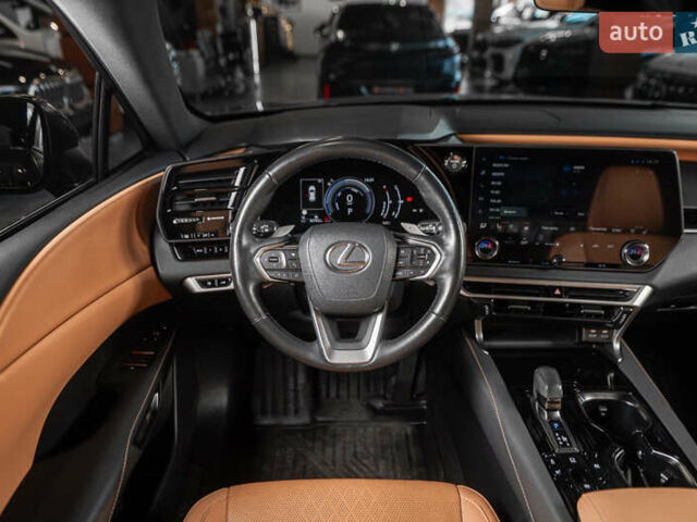 Серый Лексус РХ, объемом двигателя 2.5 л и пробегом 50 тыс. км за 75900 $, фото 53 на Automoto.ua