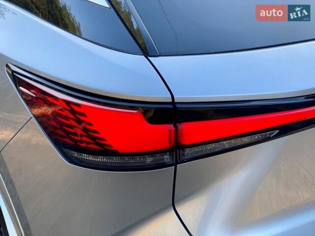 Серый Лексус РХ, объемом двигателя 2.5 л и пробегом 33 тыс. км за 63500 $, фото 48 на Automoto.ua