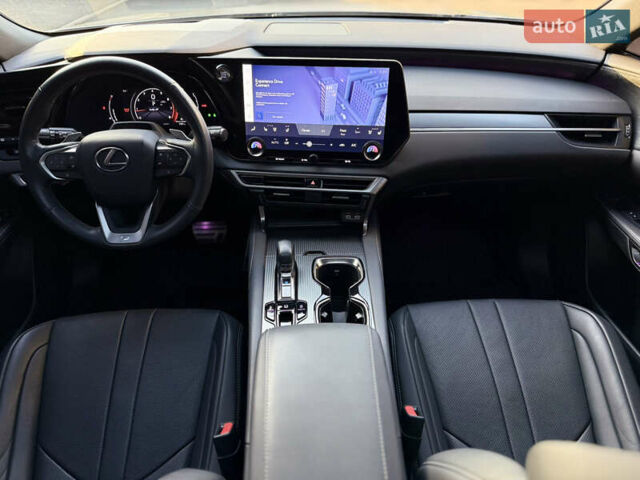 Серый Лексус РХ, объемом двигателя 2.4 л и пробегом 45 тыс. км за 64500 $, фото 20 на Automoto.ua
