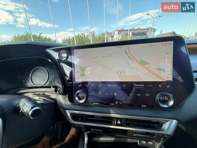 Серый Лексус РХ, объемом двигателя 2.49 л и пробегом 63 тыс. км за 69000 $, фото 18 на Automoto.ua