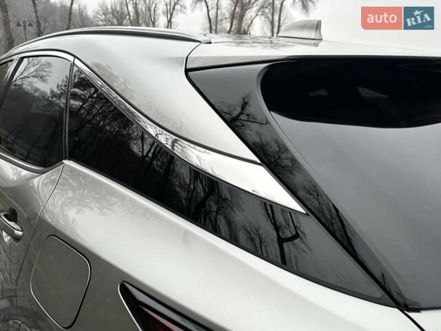 Серый Лексус РХ, объемом двигателя 2.39 л и пробегом 40 тыс. км за 63999 $, фото 142 на Automoto.ua