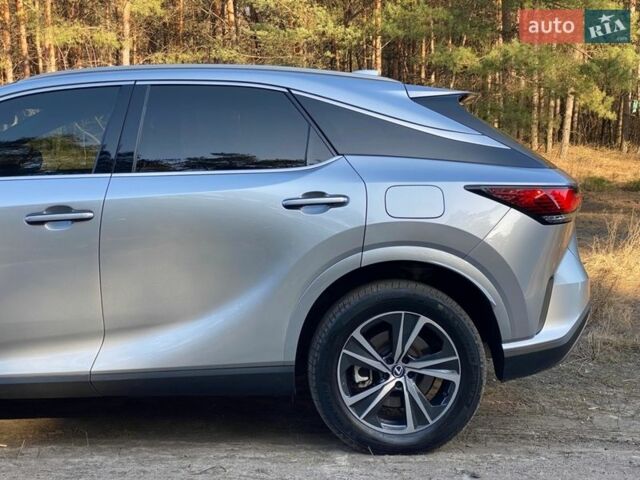 Серый Лексус РХ, объемом двигателя 2.5 л и пробегом 33 тыс. км за 63500 $, фото 13 на Automoto.ua