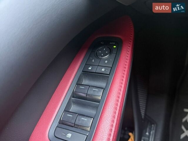 Сірий Лексус РХ, об'ємом двигуна 2.39 л та пробігом 50 тис. км за 76500 $, фото 10 на Automoto.ua