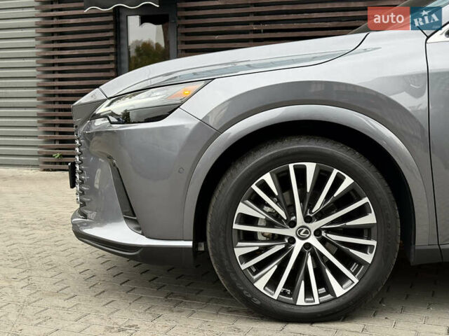 Сірий Лексус РХ, об'ємом двигуна 2.39 л та пробігом 32 тис. км за 56500 $, фото 3 на Automoto.ua