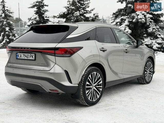 Серый Лексус РХ, объемом двигателя 2.39 л и пробегом 51 тыс. км за 59999 $, фото 5 на Automoto.ua