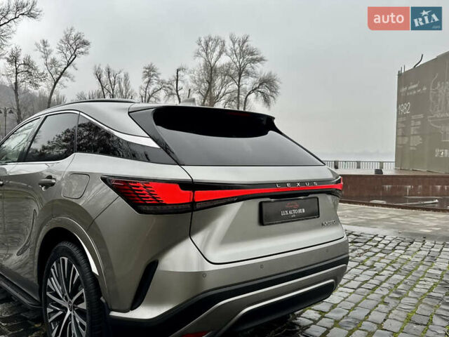 Серый Лексус РХ, объемом двигателя 2.39 л и пробегом 40 тыс. км за 63999 $, фото 149 на Automoto.ua