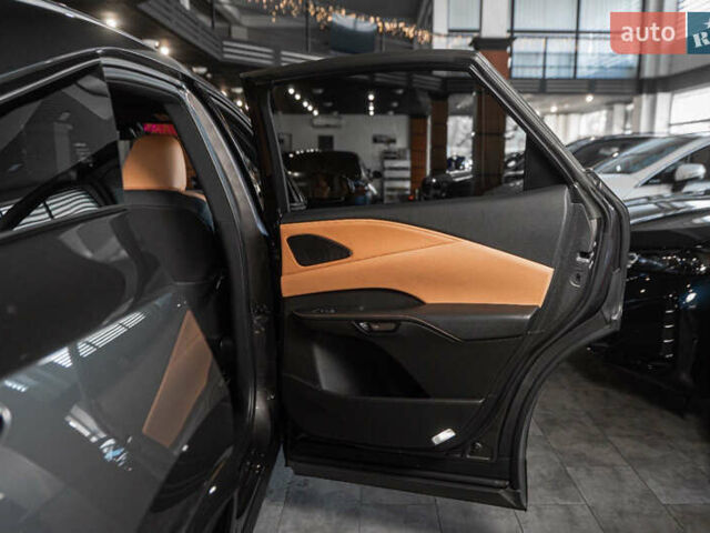 Серый Лексус РХ, объемом двигателя 2.5 л и пробегом 50 тыс. км за 75900 $, фото 61 на Automoto.ua