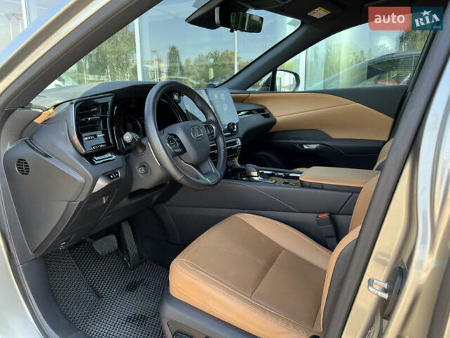 Сірий Лексус РХ, об'ємом двигуна 2.39 л та пробігом 20 тис. км за 70500 $, фото 28 на Automoto.ua