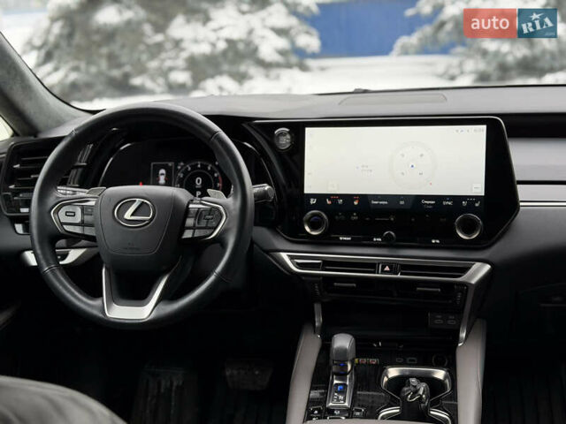 Серый Лексус РХ, объемом двигателя 2.39 л и пробегом 51 тыс. км за 59999 $, фото 9 на Automoto.ua