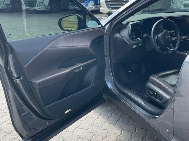 Сірий Лексус РХ, об'ємом двигуна 2.49 л та пробігом 59 тис. км за 54899 $, фото 8 на Automoto.ua