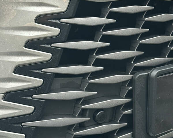 Серый Лексус РХ, объемом двигателя 2.39 л и пробегом 40 тыс. км за 63999 $, фото 138 на Automoto.ua