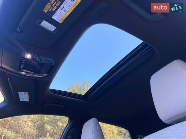 Серый Лексус РХ, объемом двигателя 2.5 л и пробегом 33 тыс. км за 63500 $, фото 43 на Automoto.ua