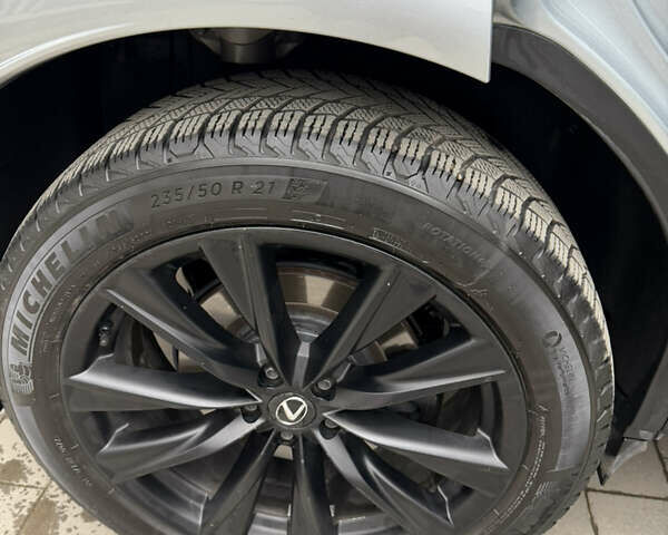 Сірий Лексус РХ, об'ємом двигуна 2.4 л та пробігом 20 тис. км за 79500 $, фото 12 на Automoto.ua