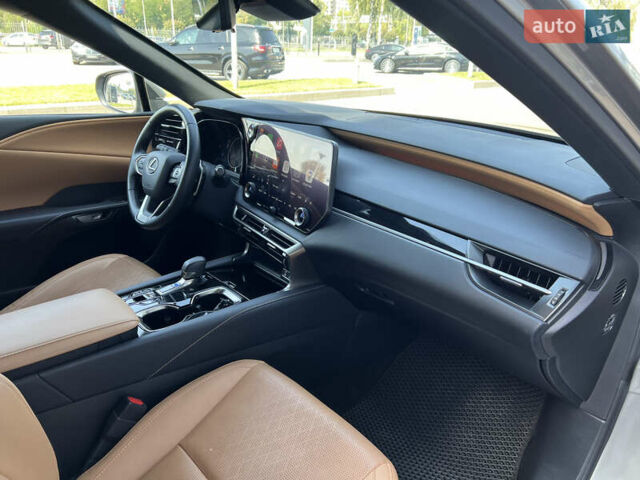 Сірий Лексус РХ, об'ємом двигуна 2.39 л та пробігом 20 тис. км за 70500 $, фото 53 на Automoto.ua