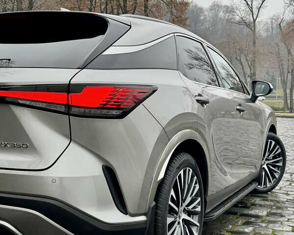 Серый Лексус РХ, объемом двигателя 2.39 л и пробегом 40 тыс. км за 63999 $, фото 151 на Automoto.ua